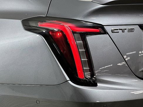 Used 2021 Cadillac CT5 V w/ Premium Package image 8