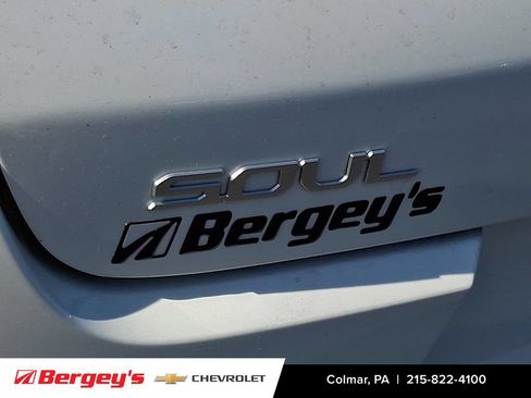 Used 2023 Kia Soul LX w/ Option Group 015 FWD image 31