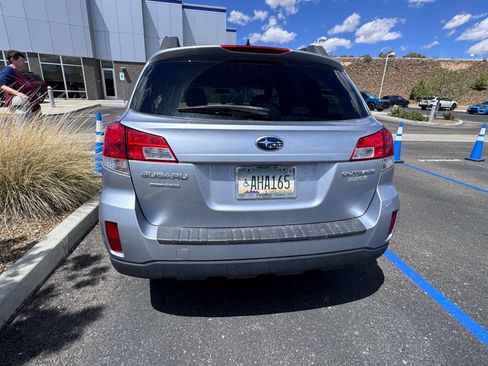 Used 2014 Subaru Outback 2.5i Premium image 3