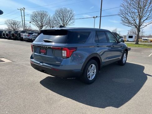 New 2026 Ford Explorer Active image 7