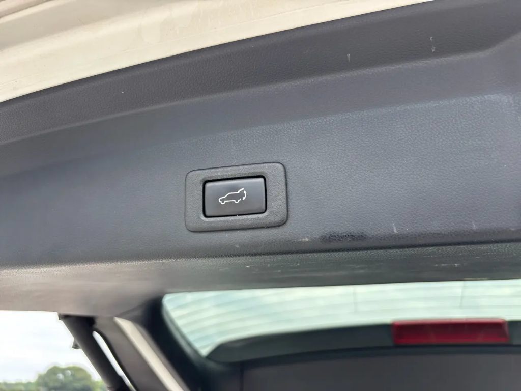 Used 2019 Subaru Ascent Limited AWD/4WD image 23