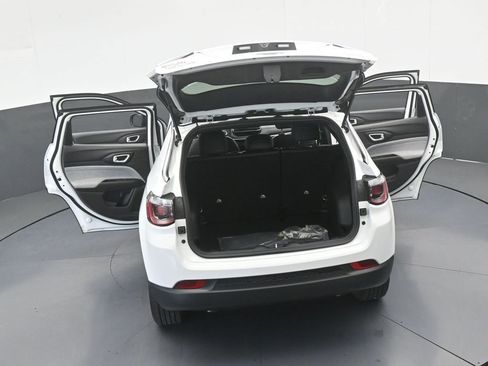 New 2026 Jeep Compass Latitude image 64