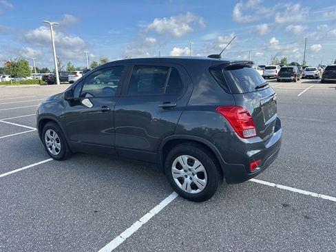 Used 2019 Chevrolet Trax LS FWD image 10