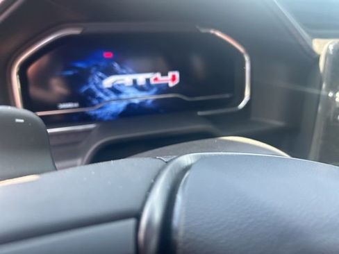 Used 2024 GMC Sierra 1500 AT4 w/ Technology Package image 8