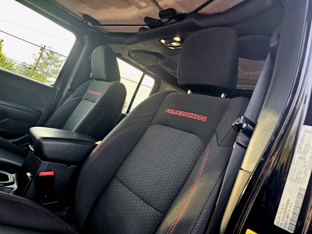 Used 2021 Jeep Wrangler Unlimited Rubicon AWD/4WD image 17