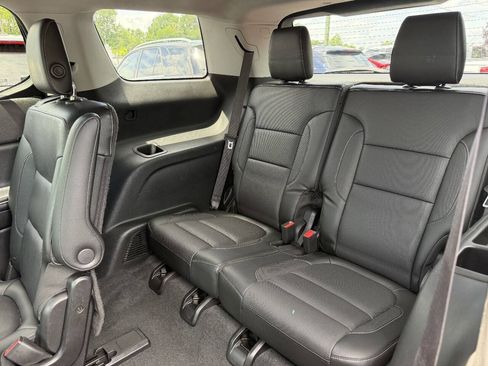 Used 2018 GMC Acadia SLT FWD image 17