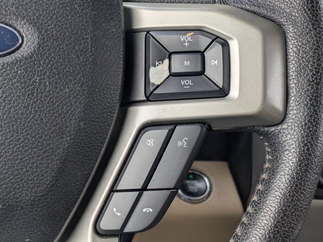 Used 2015 Ford F150 Lariat w/ Equipment Group 502A Luxury AWD/4WD image 26