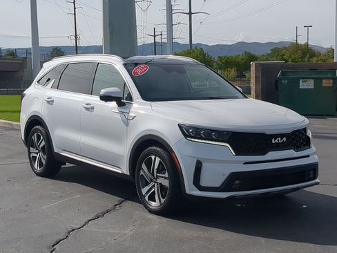 Used 2022 Kia Sorento SX Prestige w/ Panoramic Sunroof Package AWD/4WD image 7