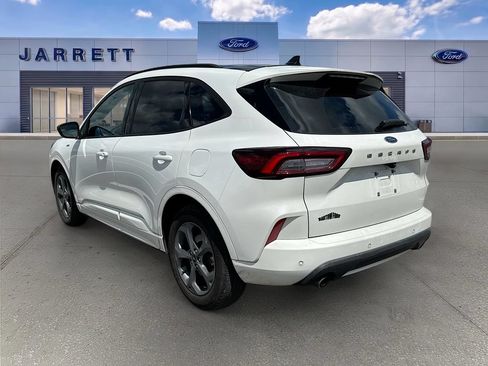 Used 2023 Ford Escape ST-Line w/ Tech Pack #1 FWD image 3