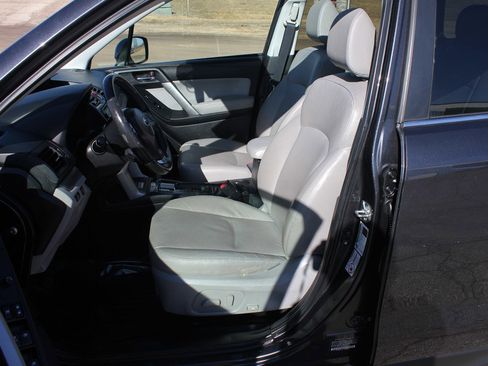 Used 2015 Subaru Forester 2.5i Limited image 32