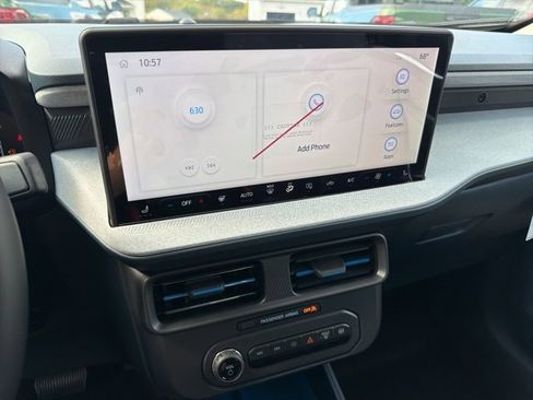 New 2025 Ford Maverick XLT w/ XLT Luxury Package image 14