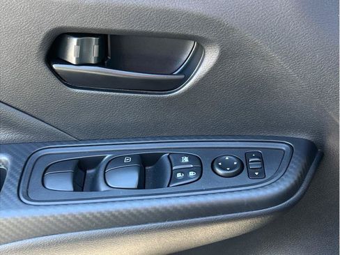 Used 2025 Nissan Versa S w/ S Plus Package FWD image 16