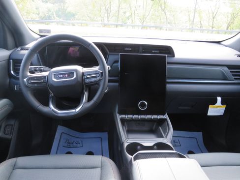 New 2026 GMC Terrain AT4 w/ LPO, Floor Liner Package image 10