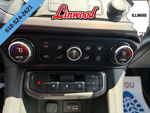 Used 2023 GMC Acadia AT4 w/ Preferred Package AWD/4WD image 22