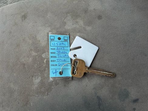 Used 2003 Toyota Tundra SR5 image 2