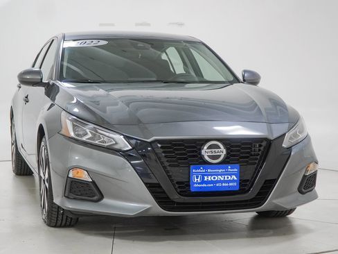 Used 2022 Nissan Altima 2.5 SV AWD/4WD image 13
