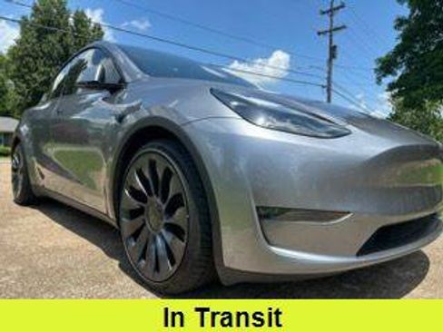 Used 2025 Tesla Model Y Performance AWD/4WD image 1