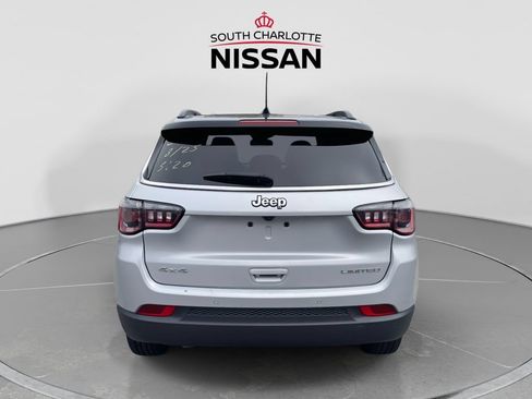 Used 2025 Jeep Compass Limited AWD/4WD image 5