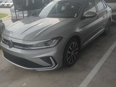 Used 2025 Volkswagen Jetta SE