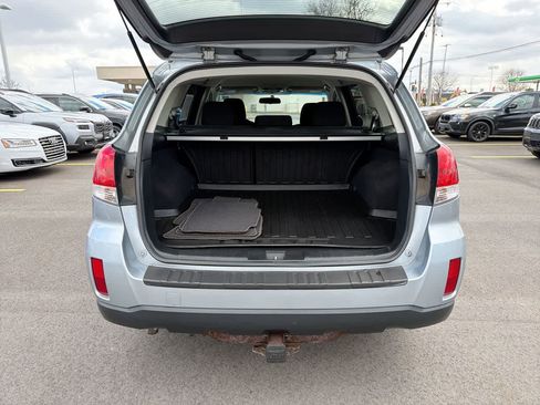 Used 2014 Subaru Outback 2.5i Premium w/ Accessory Value Package (OYX) image 35