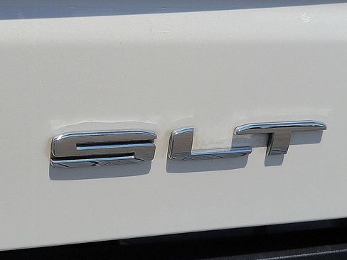 Used 2020 GMC Sierra 1500 SLT AWD/4WD image 9