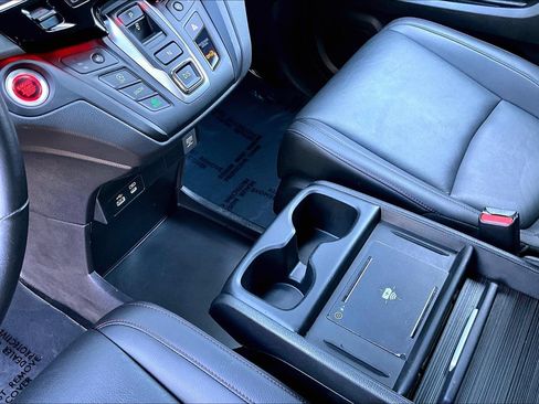 Used 2025 Honda Odyssey Sport-L image 17
