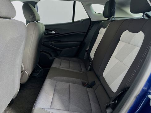 Used 2024 Chevrolet Trax LS FWD image 28