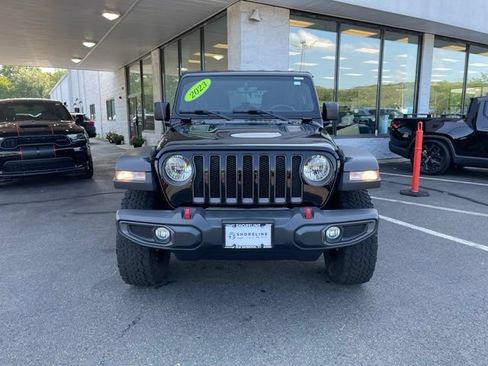 Used 2023 Jeep Wrangler Unlimited Rubicon w/ Cold Weather Group AWD/4WD image 2