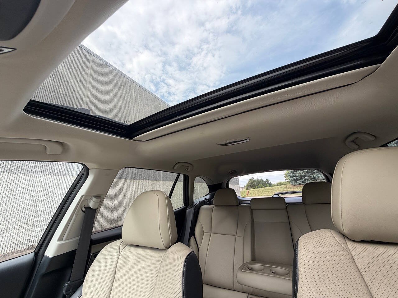 Used 2021 Subaru Outback Limited w/ Popular Package #2 AWD/4WD image 23