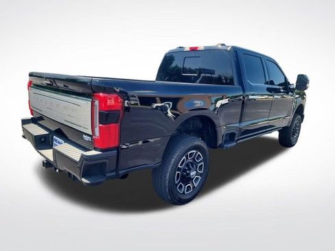 Used 2024 Ford F250 Platinum AWD/4WD image 5