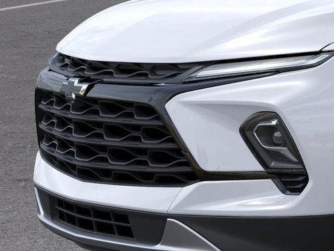 New 2026 Chevrolet Blazer LT w/ Convenience Package FWD image 13