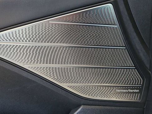 Certified 2022 Hyundai Palisade Limited AWD/4WD image 12