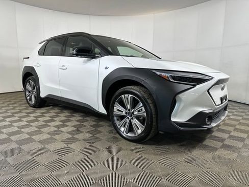 Used 2023 Subaru Solterra AWD image 2