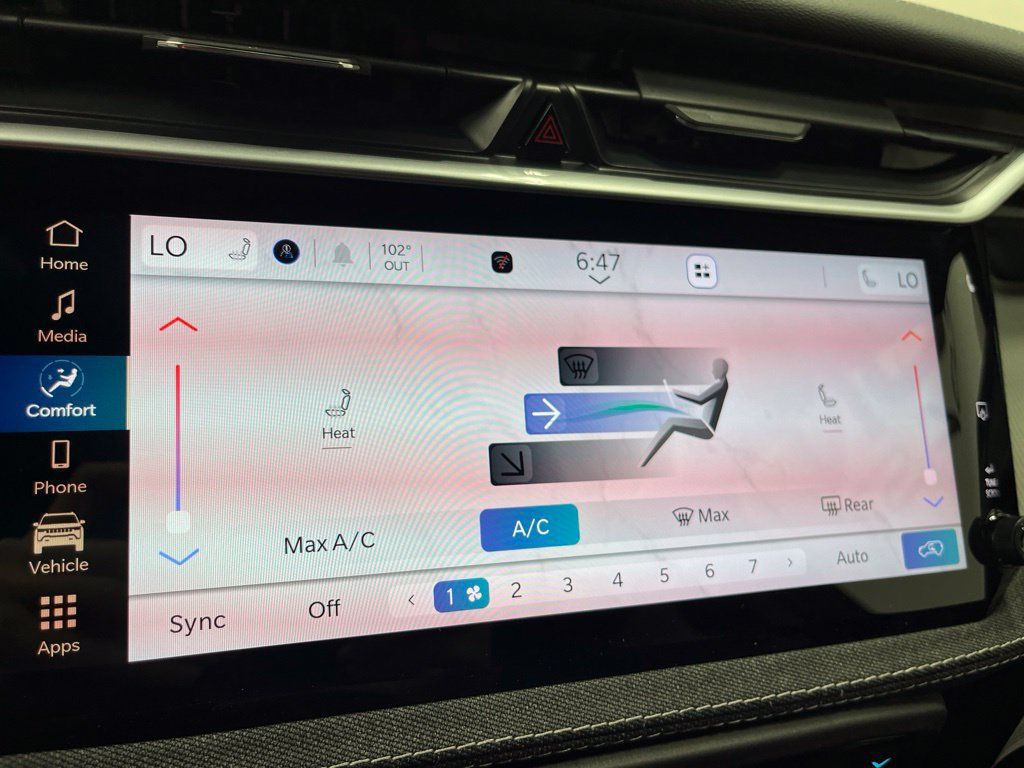 New 2026 Jeep Cherokee Laredo AWD/4WD image 16