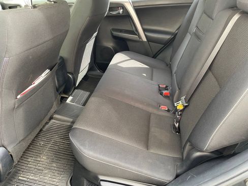 Used 2016 Toyota RAV4 XLE AWD/4WD image 11