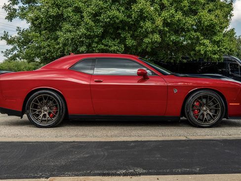 Used 2016 Dodge Challenger SRT Hellcat RWD image 9