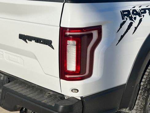 Used 2019 Ford F150 Raptor image 14