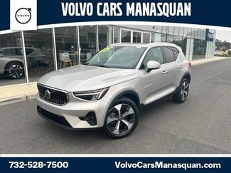 Certified 2025 Volvo XC40 B5 Plus AWD/4WD video 1