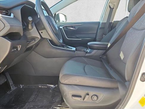 Used 2024 Toyota RAV4 XLE image 16
