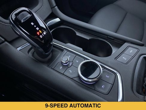 Certified 2024 Cadillac XT6 Premium Luxury w/ Technology Package AWD/4WD image 7