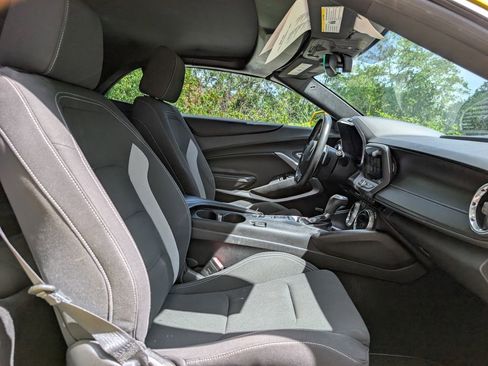 Used 2018 Chevrolet Camaro LT w/ RS Package RWD image 15