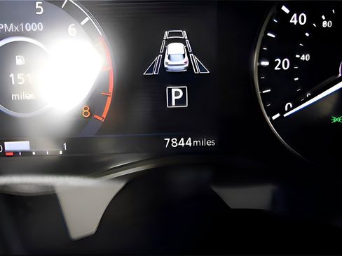 Used 2021 Nissan Kicks SR w/ SR Premium Package image 22