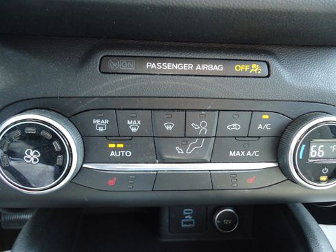 Used 2020 Ford Escape SE AWD/4WD image 18