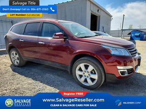 Used 2017 Chevrolet Traverse LT w/ Style and Technology Package FWD image 5