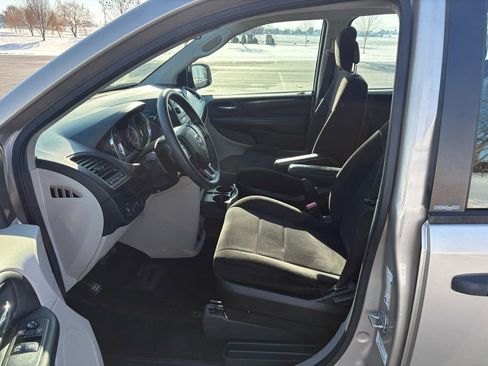 Used 2013 Dodge Grand Caravan American Value Package image 14