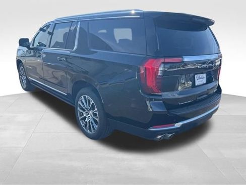 Used 2026 GMC Yukon XL Denali w/ Denali Reserve Package AWD/4WD image 8