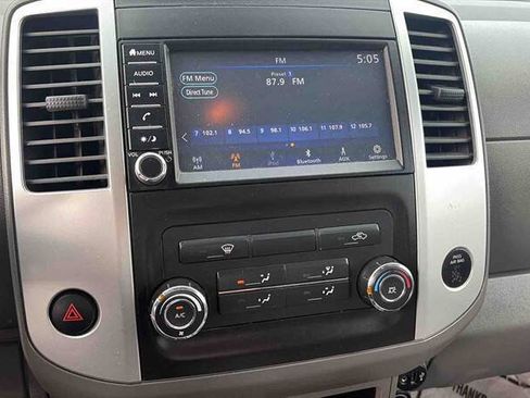 Used 2019 Nissan Frontier SV AWD/4WD image 16