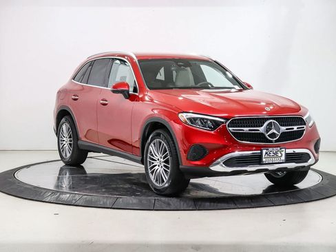 Certified 2026 Mercedes-Benz GLC 300 image 5