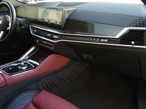 Used 2026 BMW X6 xDrive40i image 12