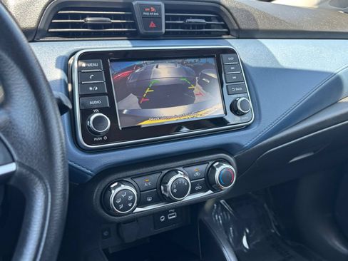 Used 2025 Nissan Versa SV FWD image 20